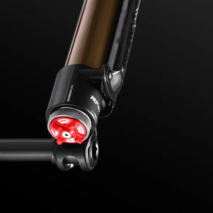 RFloXa Hawk31 Max - Track‑tuned, hard‑hitting, and that gold drip